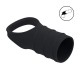 Anel peniano de silicone e manga canelada - Preto Eleve a textura e a tensão com este híbrido exclusivo da coleção LEVELZ. Com um anel peniano firme preso a uma capa de silicone com nervuras, este design sem vibração proporciona uma pressão firme na base, enquanto a cap