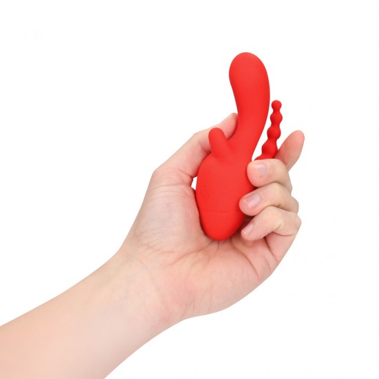 Descubra o Mini Vibrador Triplo da Loveline. Um vibrador compacto projetado para proporcionar estimulação em três áreas usando um único motor, para um desempenho equilibrado e consistente. Com múltiplas configurações de