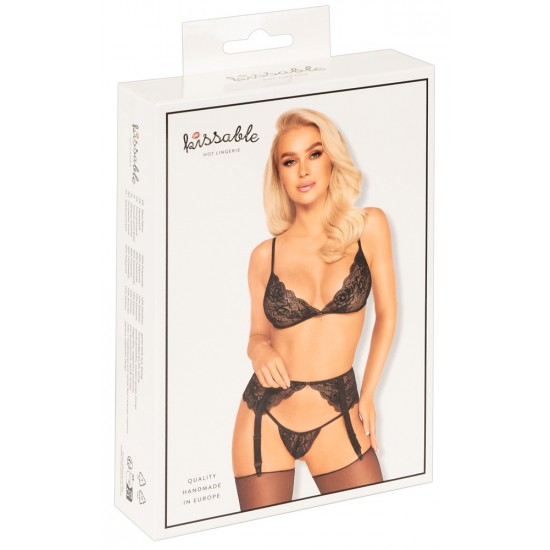 Conjunto de sutiã macio, cinta-liga e tangaFeito inteiramente de renda preta delicadaDetalhes douradosCom laço e pedras brilhantesAlças e suspensórios ajustáveisMacio e elástico para alto conforto Estilo exclusivo em ren