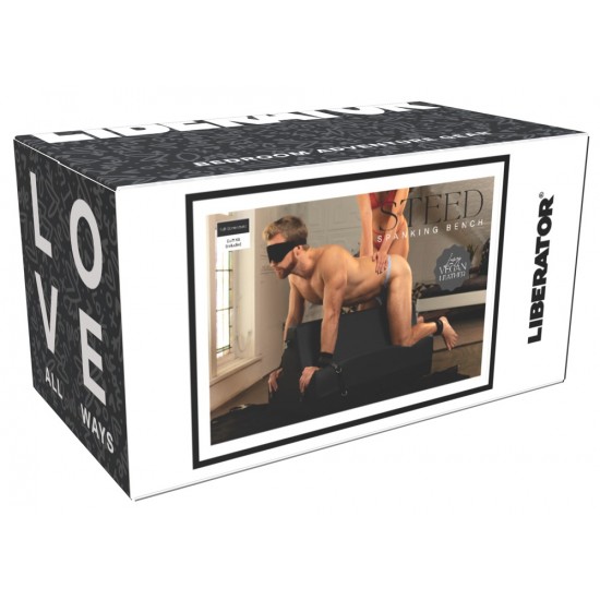 Brincadeiras sensuais, mas confortáveis!O Banco de Bondage Steed da Liberator inclui uma venda, algemas e tornozeleiras. Este banco exclusivo se encaixa discretamente em qualquer ambiente. Seu formato ergonômico proporci