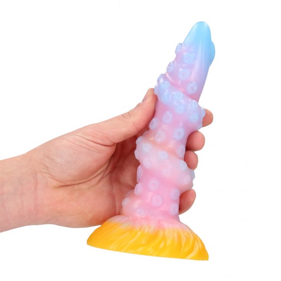 Fiction Cock é onde a fantasia ganha forma. Inspirada em mitos, monstros e os desejos mais profundos, a marca oferece uma ousada gama de designs de Dildos criativos que transformam a curiosidade em confiança. Cada peça é