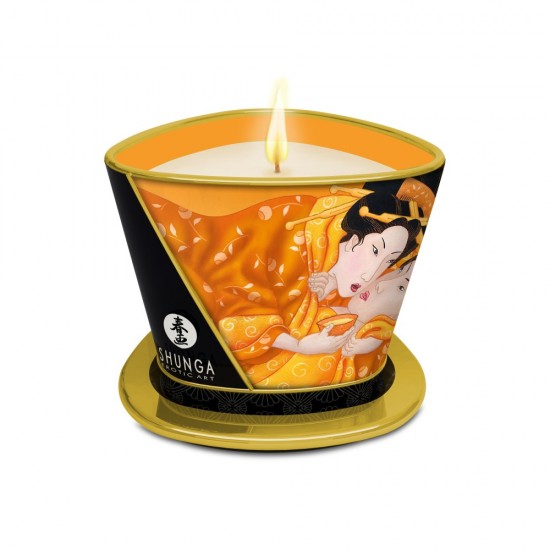 A vela de massagem da Shunga combina uma fórmula feita com óleos 100% naturais à base de plantas e fragrâncias delicadas que ajudam a criar uma atmosfera acolhedora e sensorial. Quando acesa, a cera se transforma em um ó