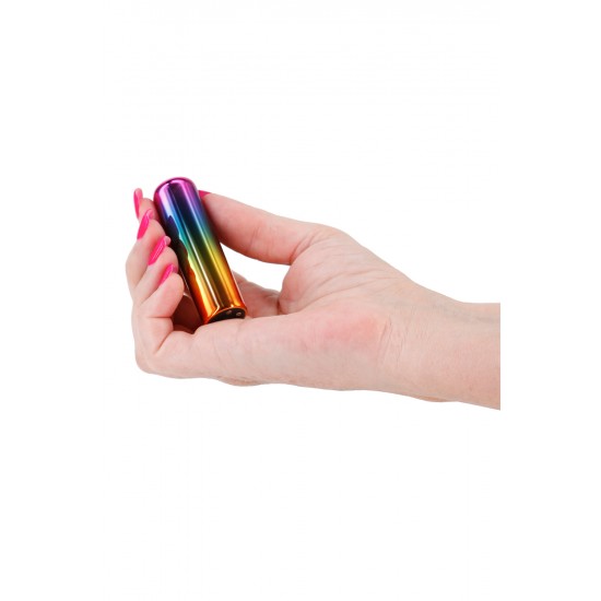 CHROMA RAINBOW SMALL Sunrise by Chroma - uma coleção de vibradores finos e elegantes contendo vibrações robustas e prazeres coloridos. Resistente à água, recarregável e ideal para viagens. Dimensões do produto: 2,68 x 0,75 x 0,75 polegada