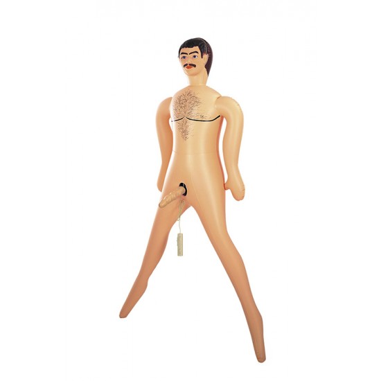 Boneco com pénis vibrador de multivelocidades. Em plástico forte e duradouro. Suave ao tacto. Funciona com 2 pilhas AA (não incluídas). Aviso: para evitar ferimento ou o agravamento dos mesmos este produto não deve ser u