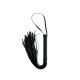 Flogger com cordas de imitação de couro com 24 cm de comprimento. Alça de fácil manuseio feita de material semelhante ao couro com um design elegante e brilhante em couro croco preto. O flogger tem um cabo de pulso conve