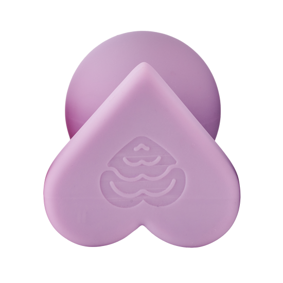 O Plug Anal Heart Plug Medium da coleção Love Signal da Dreamtoys é um plug anal confortável e ideal para iniciantes, projetado para treinamento e exploração gradual. Sua superfície de silicone macia e segura para o corp