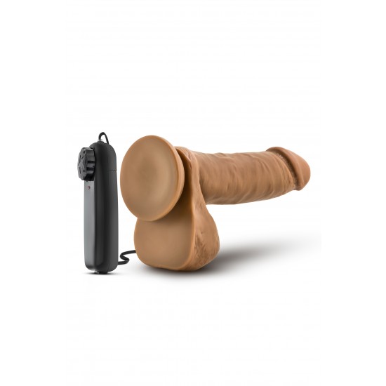 Renda-se a este fantástico LOVERBOY.Vibrador de aspecto e toque realista com forte base de sucção para dar asas às suas aventuras mãos-livres. Com multivelocidades e intensas vibrações. Também compatível com o uso