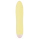 Cuties Mini Vibrador Amarelo Pequeno, mas poderoso! Mini vibrador amarelo em um design fino. Possui 7 modos de vibração e pode ser recarregado com o cabo USB incluso. Fácil de usar e com um design elegante. À prova dágua. Comprimento total 13,2