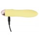 Cuties Mini Vibrador Amarelo Pequeno, mas poderoso! Mini vibrador amarelo em um design fino. Possui 7 modos de vibração e pode ser recarregado com o cabo USB incluso. Fácil de usar e com um design elegante. À prova dágua. Comprimento total 13,2