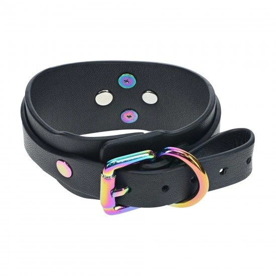 Venice Collection - Algemas Tornozelos - Preto Os Algemas Tornozelos da coleção Venice da Ouch! são ajustáveis em tamanho e são facilmente fixados juntos ou em outros objetos. Feitos de couro colado, eles apresentam um acabamento iridescente em seu hardware, dando